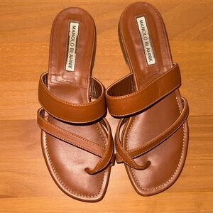 Manolo Blahnik Tan Leather Sandals